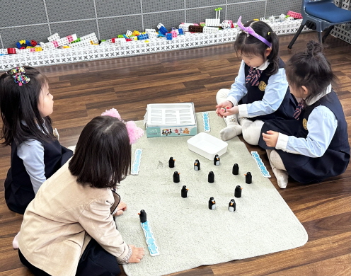 친구들과 협동해서 하는 펭글루~